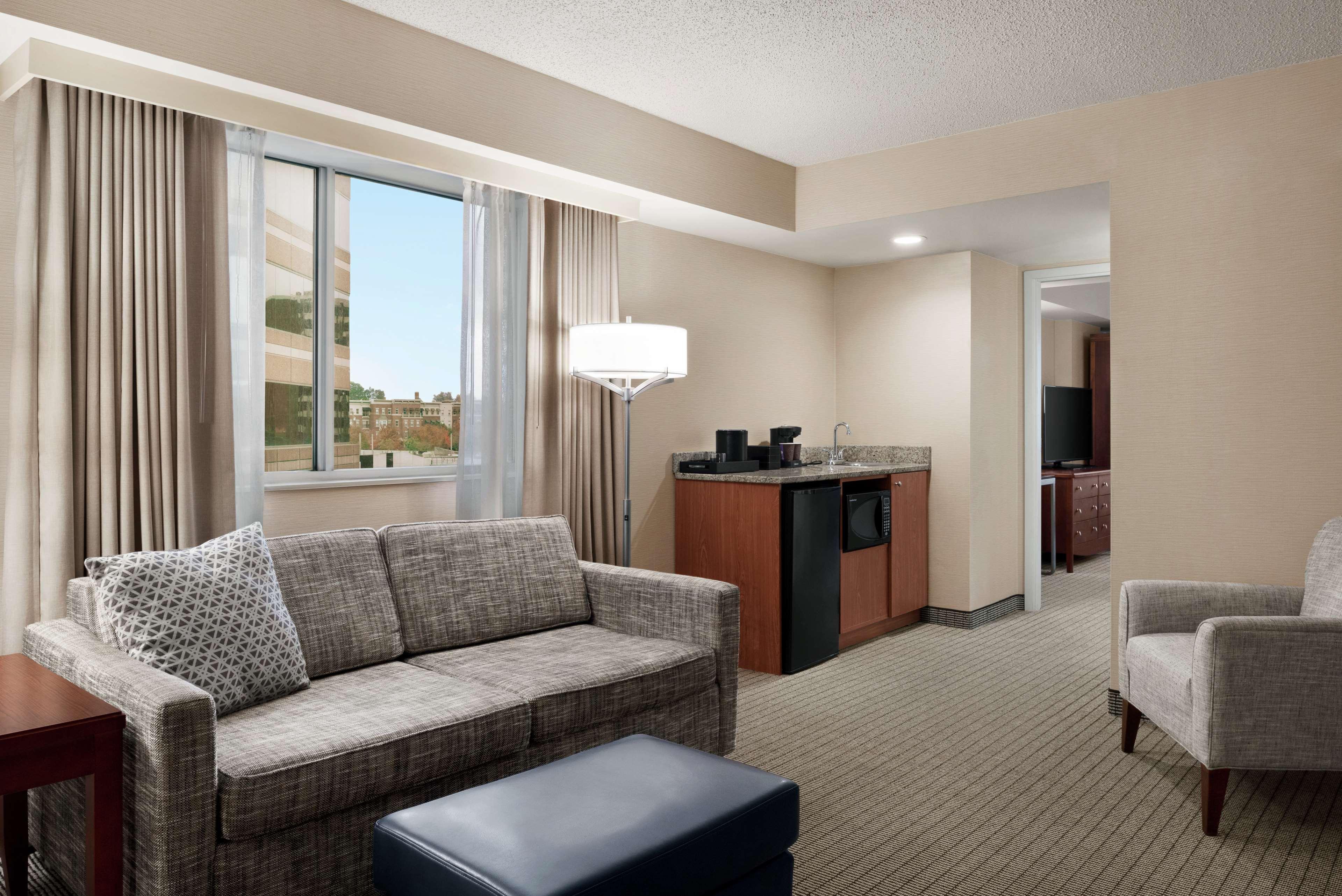 Embassy Suites Cincinnati - Rivercenter Covington Exterior foto